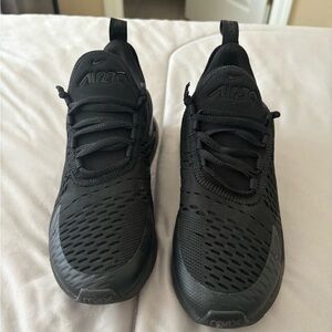 Youth Air Max 270’s